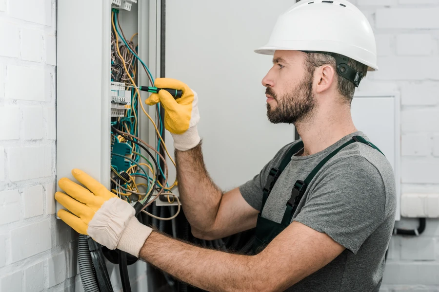 What To Do When Your Lights Flicker And Other Electrical Issues Darien, IL What To Do When Your Lights Flicker And Other Electrical Issues Darien, IL